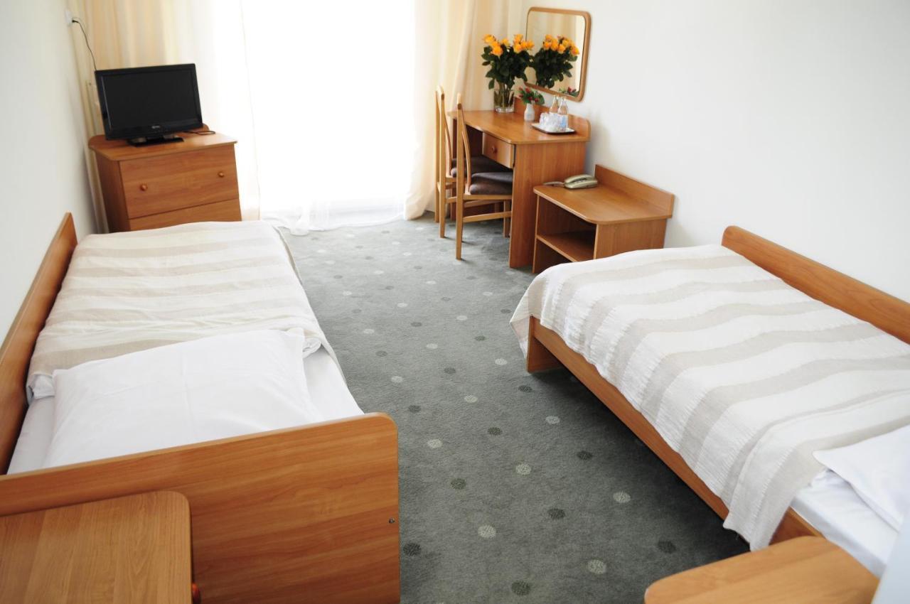 Hotel Cieplice Medi & Spa Jelenia Gora Exterior photo