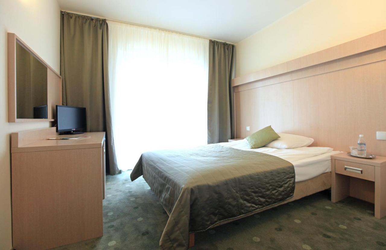 Hotel Cieplice Medi & Spa Jelenia Gora Exterior photo